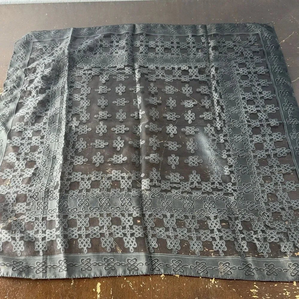 N/A vintage scarf